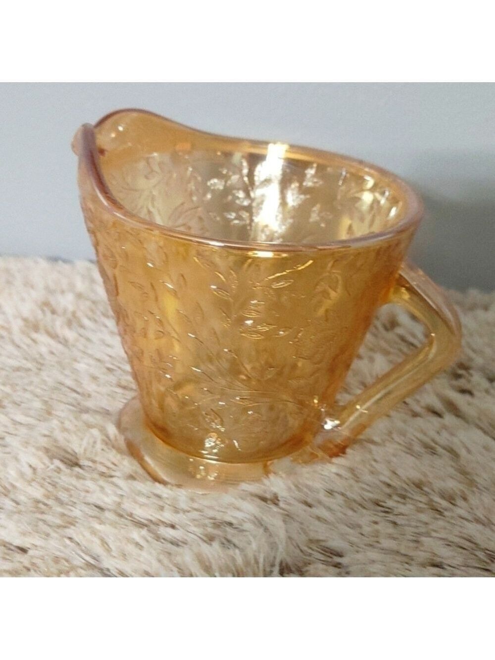 Jeannette Glass Co in FloraGold Louisa Pattern 1940-1960 Creamer